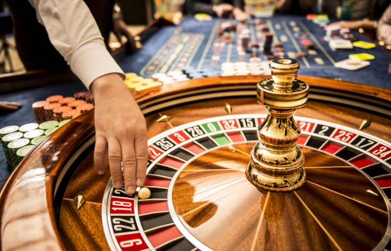 Chơi bài roulette bằng cách đặt chip cực hiệu quả